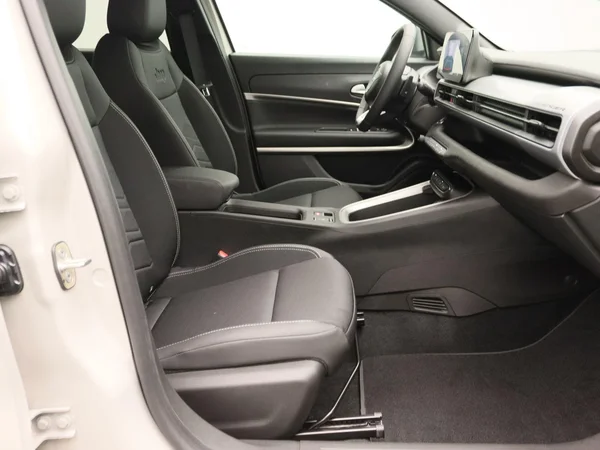 Jeep Avenger (2025) — foto 6 van 25