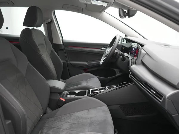 VOLKSWAGEN Golf VIII eHybrid (PHEV) (2022) — foto 10 van 30