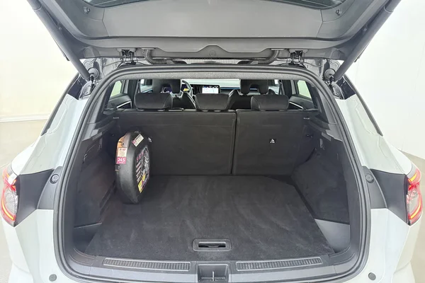 Renault Austral E-Tech (HEV) (2025) — foto 15 van 19