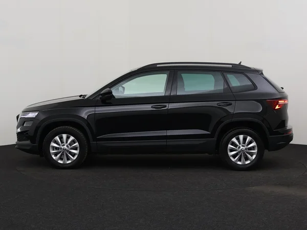 SKODA Karoq (2024) — foto 13 van 18