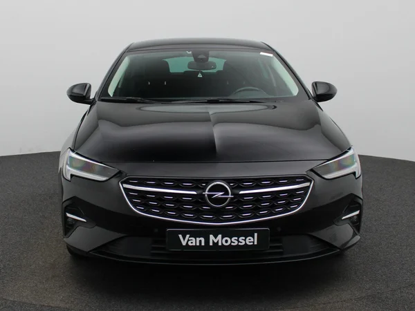 Opel Insignia (2022) — foto 23 van 40