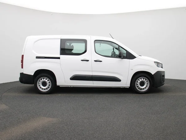 Peugeot Partner (2021) — foto 35 van 37