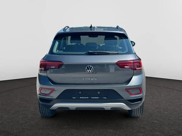 VOLKSWAGEN T-Roc (2022) — foto 13 van 18