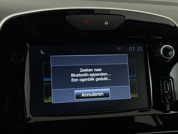 RENAULT Clio (2019) — foto 13 van 26