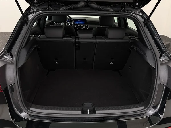 MERCEDES A 180 (2024) — foto 8 van 28