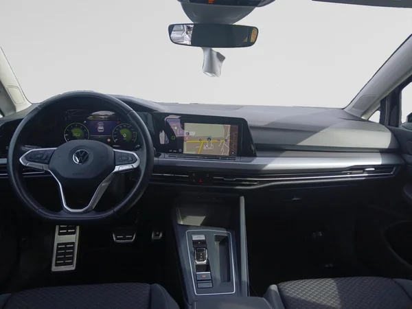 VOLKSWAGEN Golf VIII (2021) — foto 7 van 20