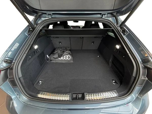 AUDI A5 Avant e-hybrid (PHEV) (2025) — foto 13 van 23