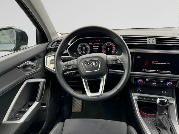 AUDI Q3 (2024) — foto 3 van 17