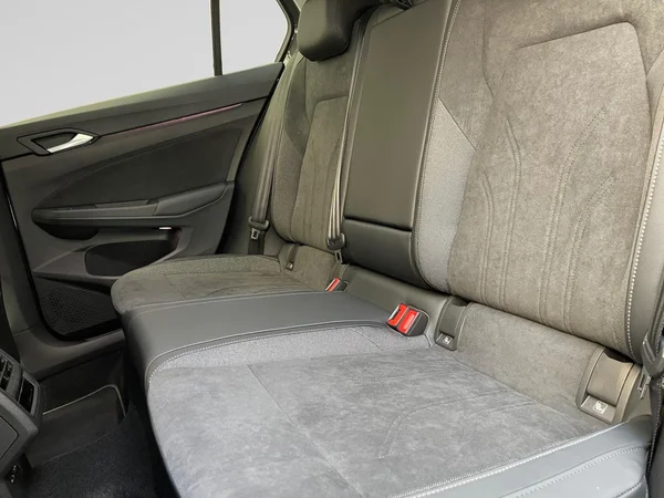 VOLKSWAGEN Golf VIII (2026) — foto 7 van 13