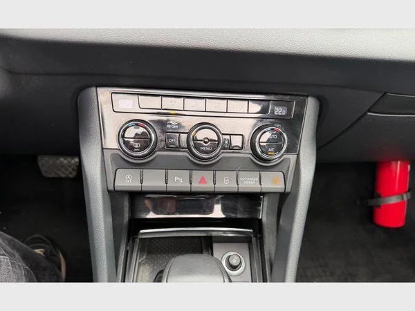 Skoda Karoq (2020) — foto 15 van 29