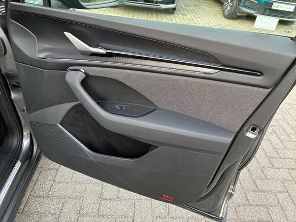 SKODA Kodiaq (2025) — foto 2 van 24