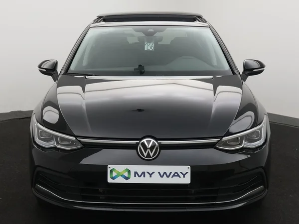 VOLKSWAGEN Golf VIII eHybrid (PHEV) (2024) — foto 19 van 23