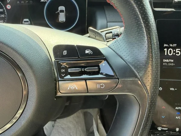 HYUNDAI Tucson (2023) — foto 13 van 24