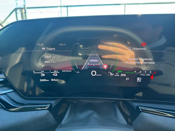 AUDI A6 Avant e-hybrid (PHEV) (2025) — foto 24 van 24