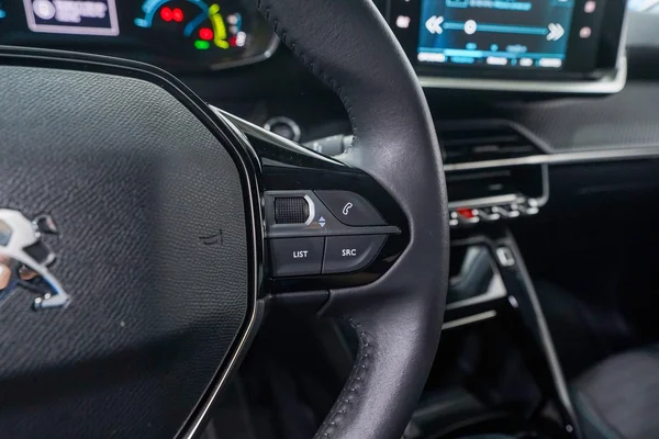 Peugeot E-208 (2022) — foto 10 van 99