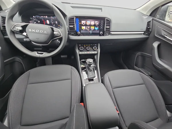 SKODA Karoq (2025) — foto 6 van 24