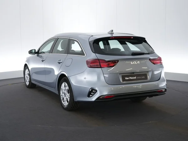 Kia cee'd (2024) — foto 17 van 23