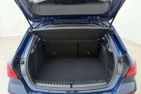 BMW 1 HATCH (2024) — foto 12 van 16