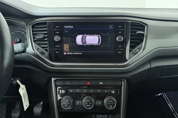 Volkswagen T-Roc (2019) — foto 5 van 21