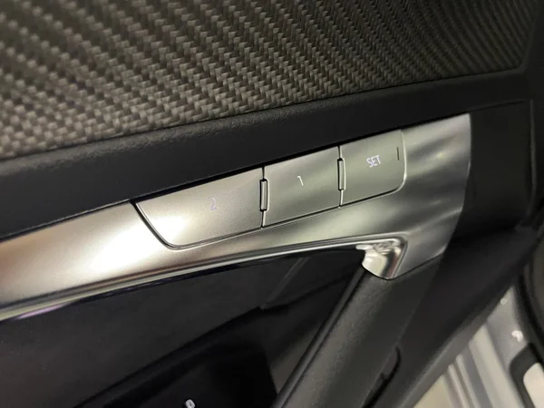 AUDI A6 Avant PHEV (2024) — foto 5 van 15