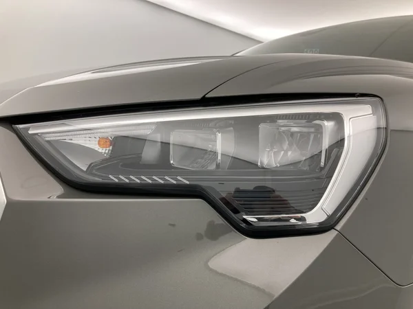 AUDI Q3 (2022) — foto 24 van 36