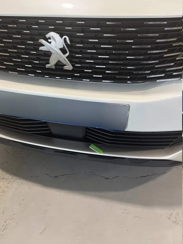 Peugeot 3008 PHEV (2023) — foto 30 van 54