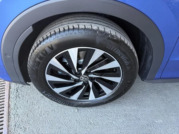 VOLKSWAGEN T-Roc (2026) — foto 17 van 24