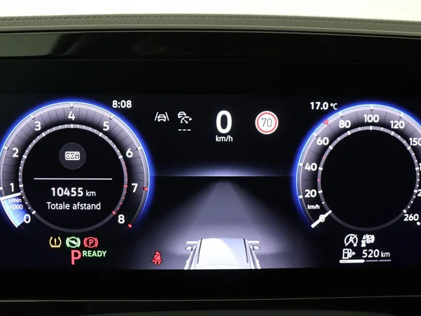 VOLKSWAGEN Passat SW (2025) — foto 2 van 18
