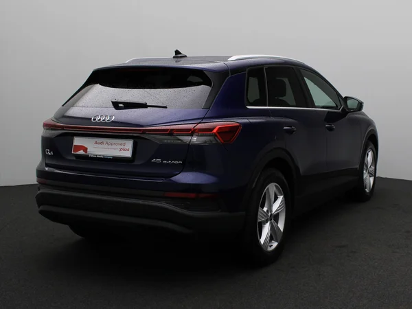 AUDI Q4 e-tron (2025) — foto 17 van 23
