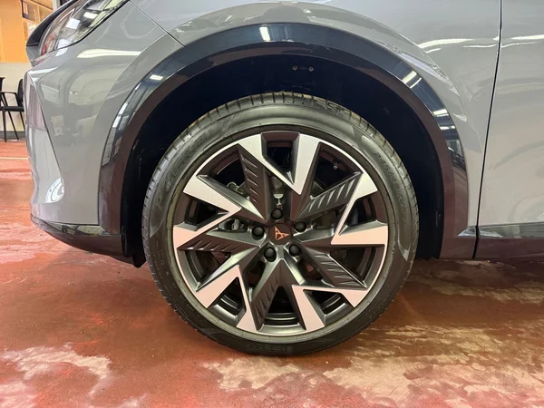 CUPRA Formentor (2025) — foto 8 van 17