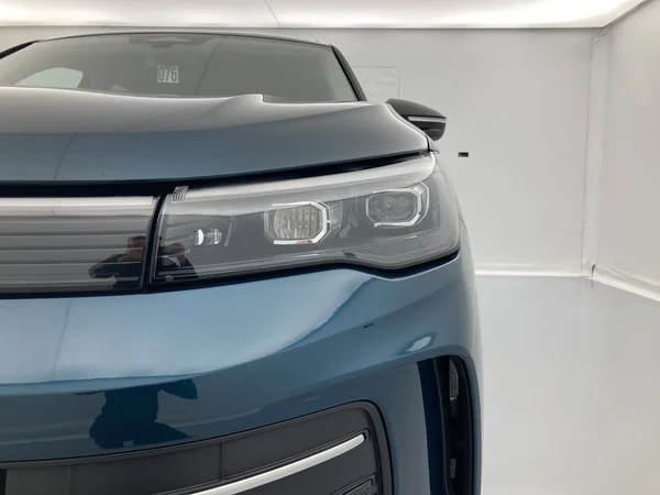 VOLKSWAGEN Tiguan (2025) — foto 11 van 36