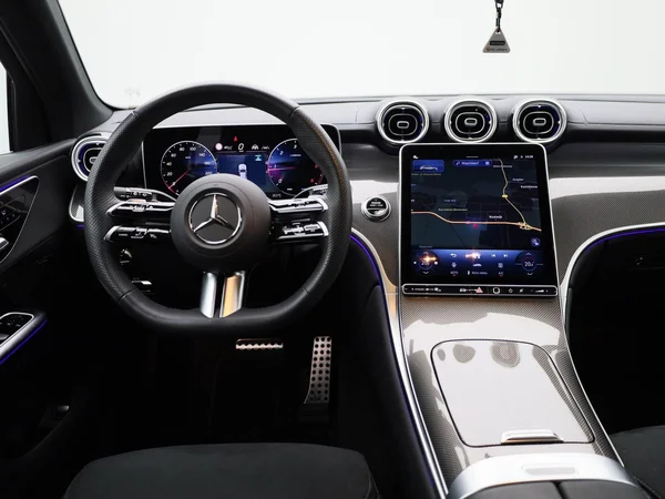 Mercedes-Benz GLC (2025) — foto 48 van 48