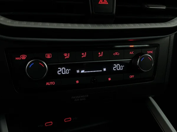 SEAT Arona (2022) — foto 17 van 27