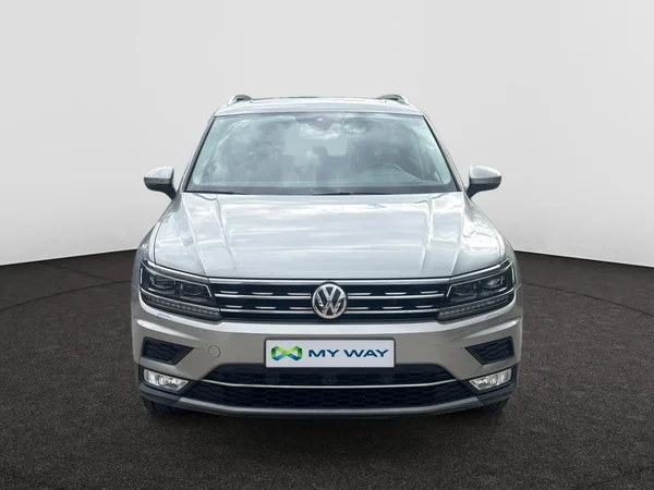VOLKSWAGEN Tiguan (2017) — foto 23 van 24
