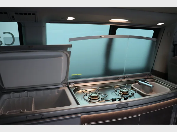 VOLKSWAGEN T6.1 California (2023) — foto 7 van 24