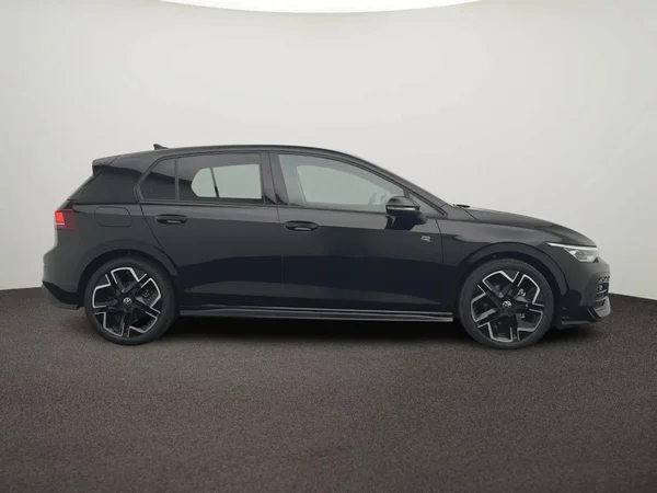 VOLKSWAGEN Golf VIII (2026) — foto 7 van 10