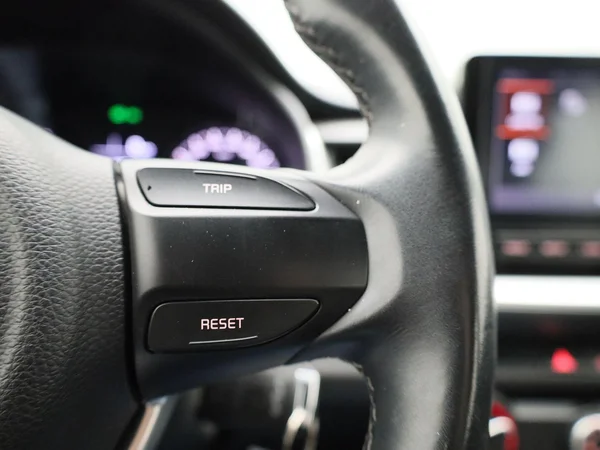 Kia Stonic (2023) — foto 7 van 38