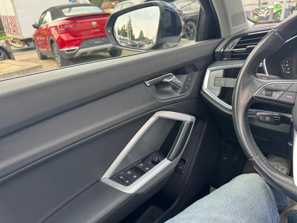 AUDI Q3 Sportback (2023) — foto 7 van 24