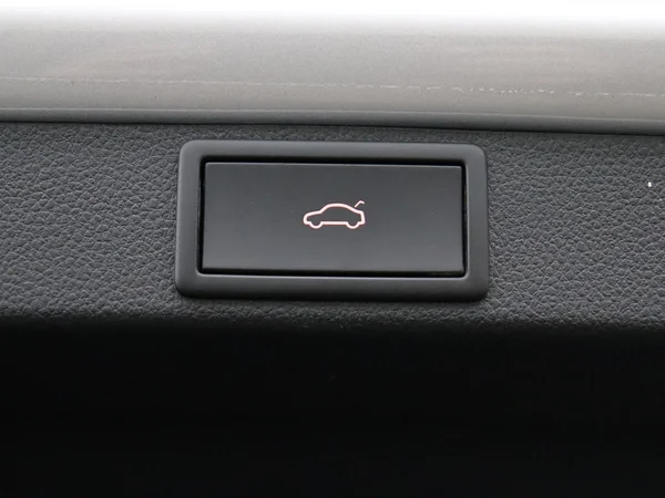 SKODA Octavia Combi (2024) — foto 9 van 19