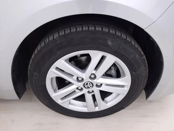 Toyota Corolla SW Hybrid (HEV) (2022) — foto 8 van 26