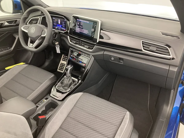 VOLKSWAGEN T-Roc Cabriolet (2025) — foto 8 van 36