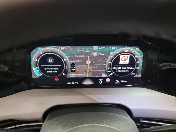 VOLKSWAGEN Golf VIII (2026) — foto 5 van 24