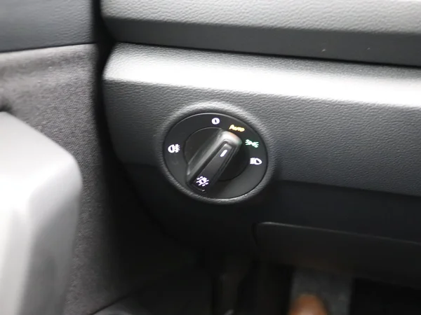 VOLKSWAGEN T-Roc (2024) — foto 24 van 25
