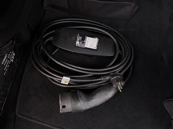 MERCEDES EQB 250 (2022) — foto 26 van 35
