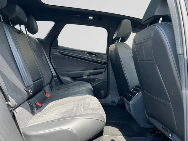 VOLKSWAGEN ID.7 Tourer (2024) — foto 11 van 24