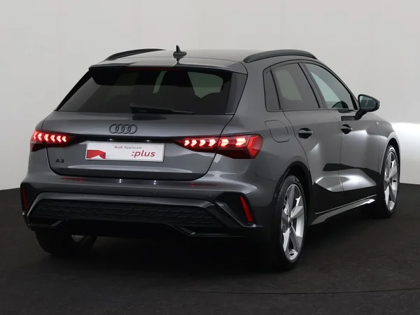 AUDI A3 Sportback (2025) — foto 11 van 18