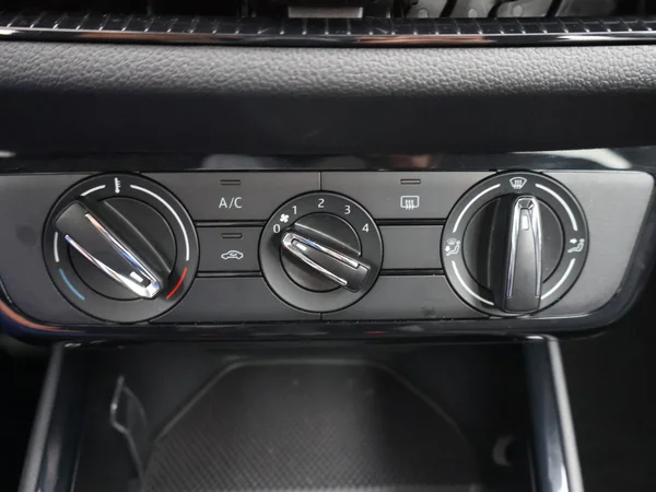 SKODA Fabia (2024) — foto 13 van 24