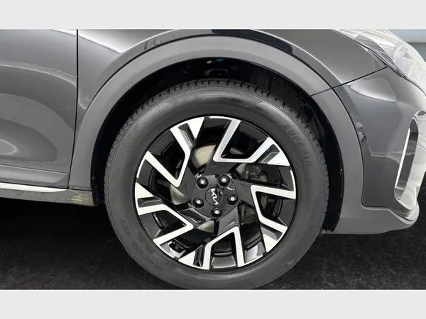 Kia XCEED (2023) — foto 24 van 25