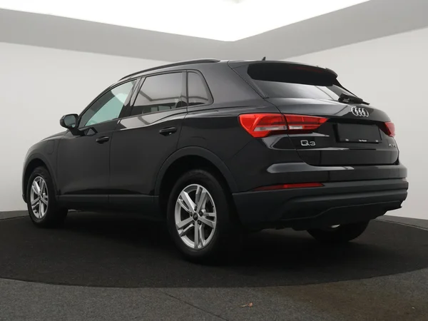 AUDI Q3 PHEV (2023) — foto 23 van 27