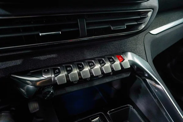 Peugeot 3008 PHEV (2023) — foto 18 van 54